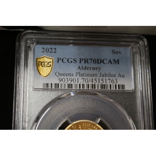 36 - 22ct/916 Harrington and Byrne 2022 Elizabeth II Platinum Jubilee Sovereign PCGS PR70, Gold Proof. Bo... 