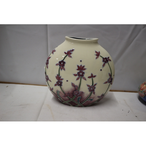 59 - 8x Old Tupton Ware Vases, Tallest 21cm