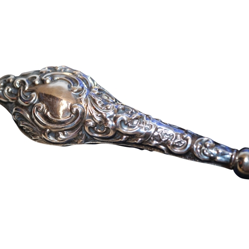7 - Silver Handled Button Hooks and Shoe Horn in Case, Silver Hallmarked. Total 77.98g