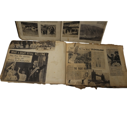 12 - 2 x Vintage Scrapbooks