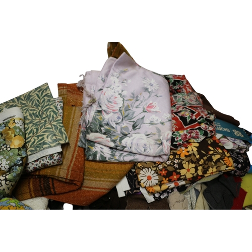 38 - Large Collection of Vintage Fabric, Various Sizes inc Oil Cloth, Cotton, Polyester. 4 x Bags, Approx... 