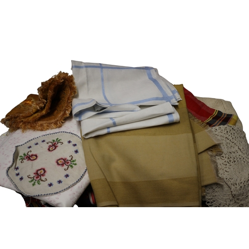 39 - Suitcase of Vintage Fabric, inc Embroidered Table Cloths, Napkins and Place Mats