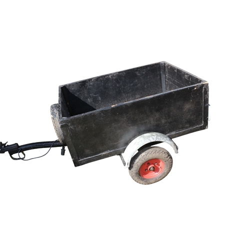 46 - Trailer 124x92cm, 44cm Deep. Spare Wheel. Lightboard needs Attention