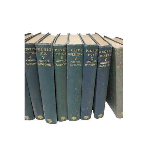 49 - 11 x Arthur Ransom Books