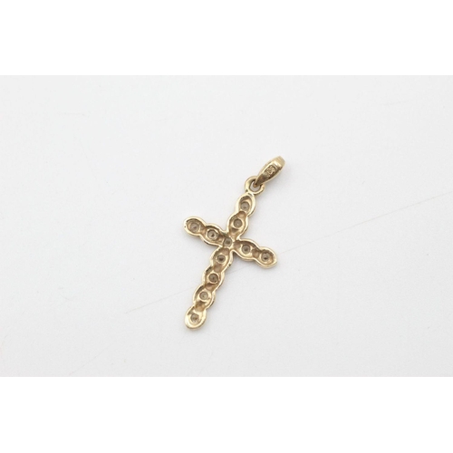 115 - 3 x 9ct Gold gemstone detail jewellery inc. cross, pendant, necklace 3 grams gross