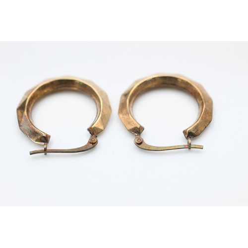 125 - 2 x 9ct gold hoop earrings 2.8 grams gross