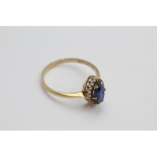 14 - 9ct gold marquise gemstone ring 3.4 grams gross