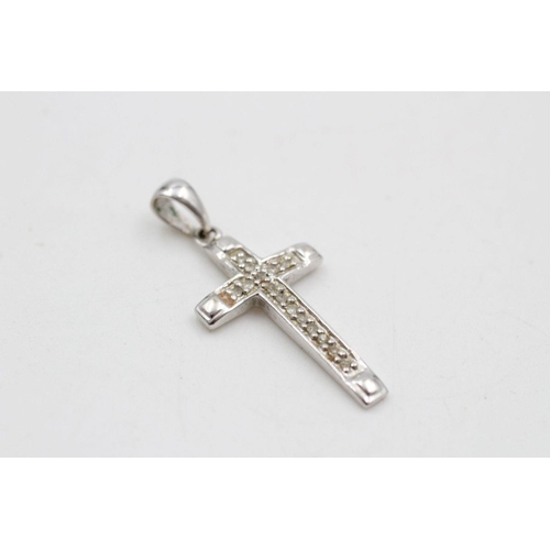 150 - 9ct White gold diamond detail cross pendant 1.5 grams gross