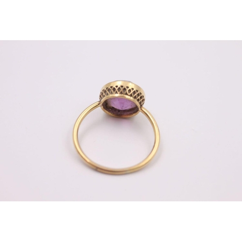 17 - 15ct gold purple paste stone dress ring 2.7 grams gross