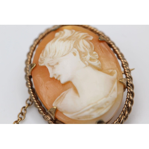 191 - 2 x Vintage 9ct cameo brooches 11.7 grams gross