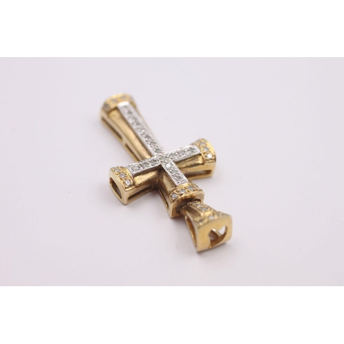 232 - 9ct Gold diamond detail cross pendant 4.2 grams gross