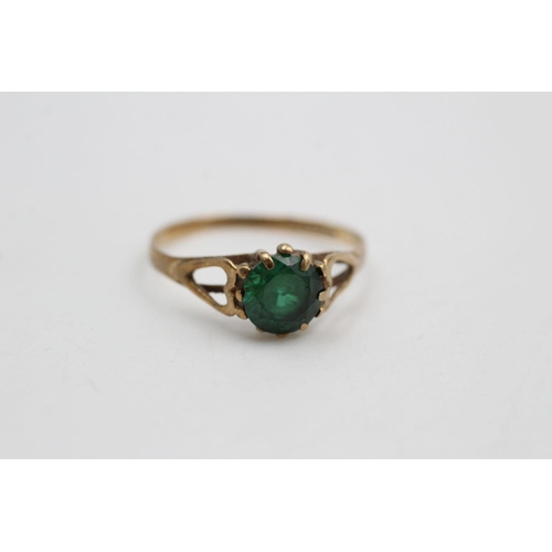 266 - vintage 9ct gold green paste solitaire ring 1.5 grams gross