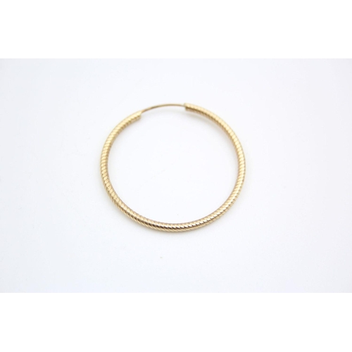 28 - 2 x 9ct gold hoop earrings 3.5 grams gross