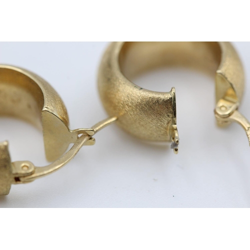 284 - 14ct Gold chunky hoop earrings 2.5 grams gross