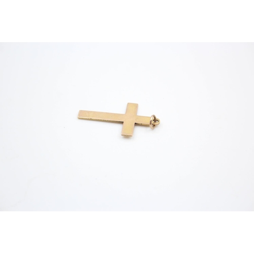 288 - 3 x 9ct gold cross pendants 3.7 grams gross