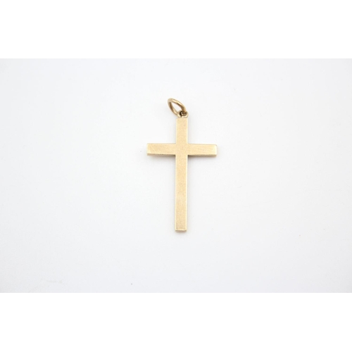 288 - 3 x 9ct gold cross pendants 3.7 grams gross