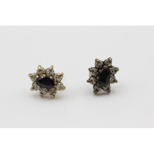 293 - 2 x 9ct gold gemstone cluster stud earrings 2.8 grams gross