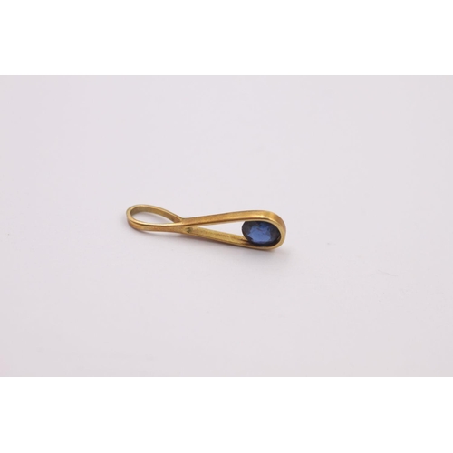 362 - 18ct Gold sapphire pendant 0.3 grams gross