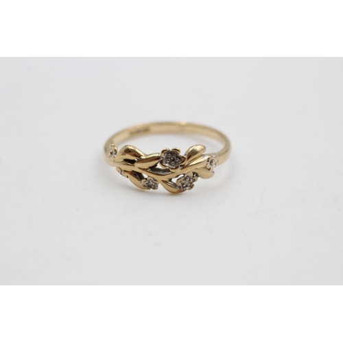 369 - vintage 9ct gold diamond set floral ring 1.8 grams gross