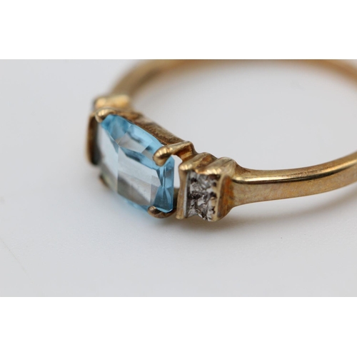 372 - vintage 9ct gold blue gemstone & diamond shouldered ring 1.9 grams gross