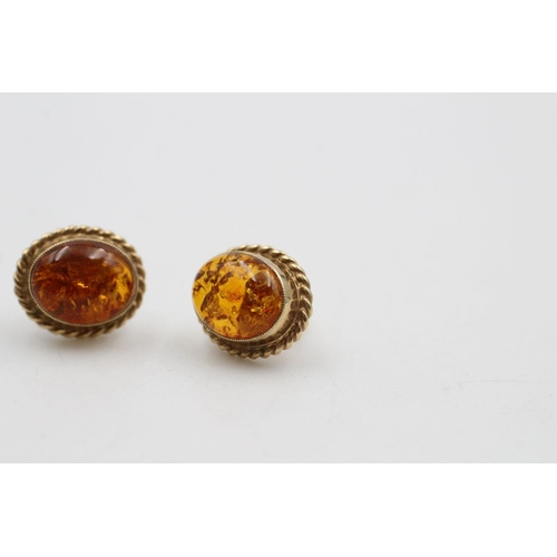 378 - vintage 9ct gold baltic amber cabochon stud earrings 2.8 grams gross