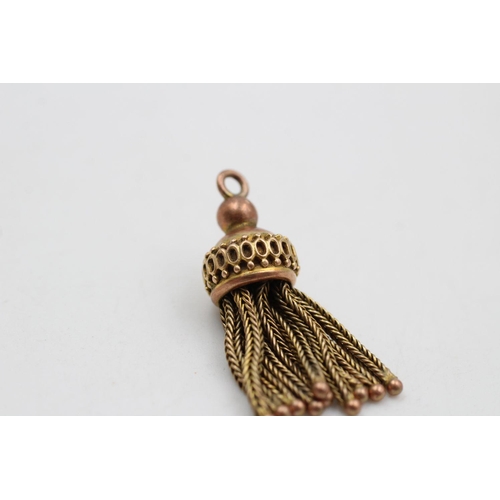 390 - 10ct gold antique tassel pendant charm 2.9 grams gross