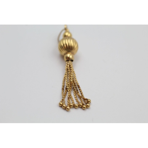 59 - vintage 9ct gold articulated tassel pendant / charm 1.7 grams gross