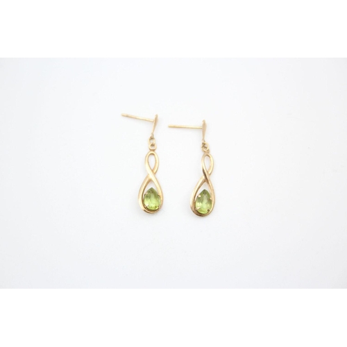 94 - 3 x 9ct gold gemstone earrings 1.9 grams gross