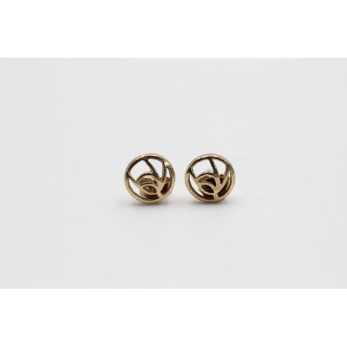 98 - 3 x 9ct gold knot stud earrings 1.9 grams gross