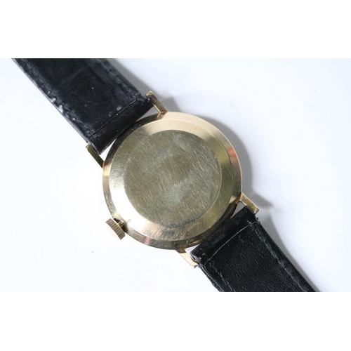 132 - 9ct TISSOT STYLIST MANUAL WIND WRIST WATCH, circular champagne dial with baton hour markers, date fu... 
