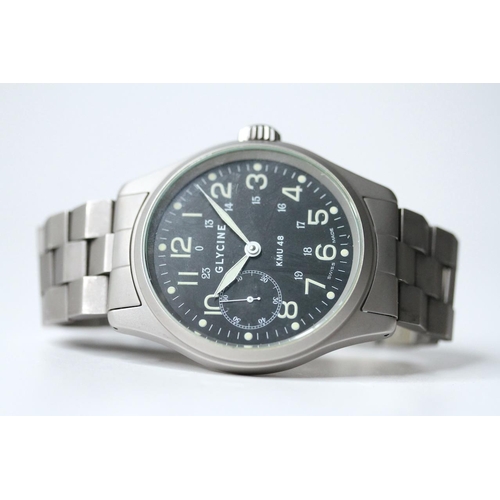 134 - GLYCINE KMU 48 MANUAL WIND REFERENCE 3788, circular black dial with arabic numeral hour markers, sub... 