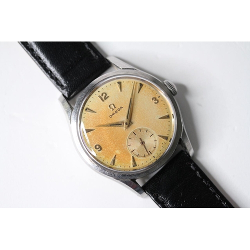 58 - VINTAGE OMEGA MANUAL WIND WRIST WATCH, circular champagne patina dial with baton and arabic numeral ... 