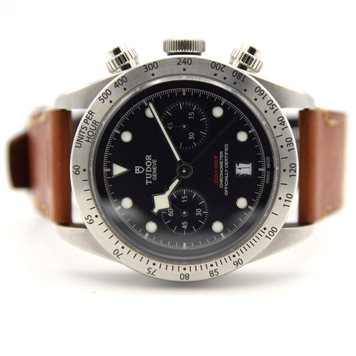 72 - GENTLEMAN'S DISCONTINUED TUDOR BLACK BAY CHRONOGRAPH ON STRAP, REF. 79350, JUNE 2019 BOX AND PAPERS,... 