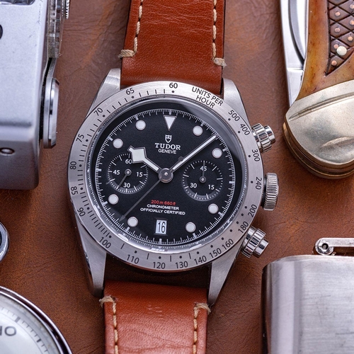 72 - GENTLEMAN'S DISCONTINUED TUDOR BLACK BAY CHRONOGRAPH ON STRAP, REF. 79350, JUNE 2019 BOX AND PAPERS,... 