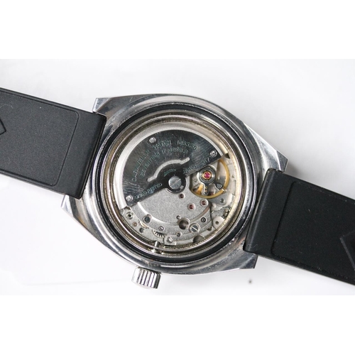90 - *TO BE SOLD WITHOUT RESERVE* CARAVELLE SET-O-MATIC DIVERS WATCH, circular black dial with baton hour... 