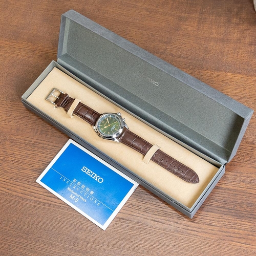 GENTLEMAN'S SEIKO ALPINIST GREEN, SARB017, 6R15-00E1, CIRCA. AUGUST 2007  BOX AND BOOKLET, 39MM CASE,