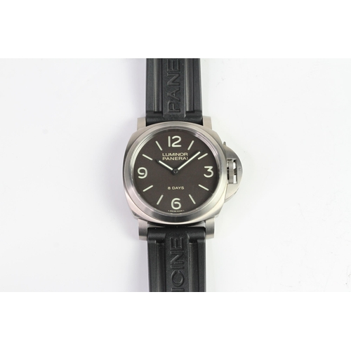 26 - PANERAI LUMINOR 8 DAYS BOX AND PAPERS 2014 PAM0562, circular black sandwich dial with baton and arab... 