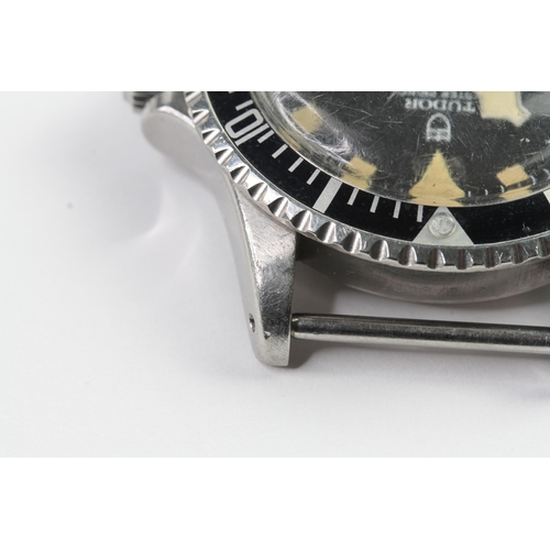51 - TUDOR SUBMARINER SNOWFLAKE 7016/0 US NAVY DIVER CIRCA 1974, circular gloss black dial with with crea... 