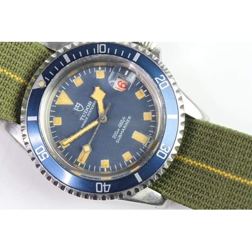 54 - TUDOR SUBMARINER SNOWFLAKE BLUE 7021/0 CIRCA 1972, circulae blue dial with cream patina hour markers... 