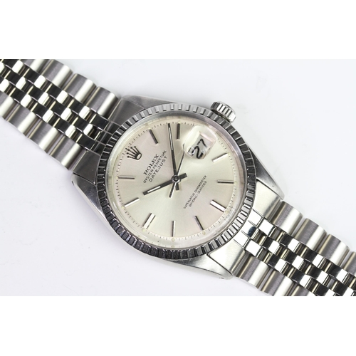6 - ROLEX DATEJUST 1603 CIRCA 1971, circular sunburst silver dial with baton hour markers, date function... 