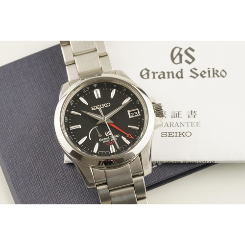 36 - GRAND SEIKO SPRING DRIVE GMT FULL SET WRISTWATCH W/ BOX & GUARANTEE PAPERS REF. SBGE013, circular bl... 