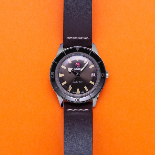 121 - GENTLEMAN'S RADO HYPERCHROME CAPTAIN COOK LIMITED EDITION, R32500305, MAY 2018 BOX AND PAPERS, 37MM ... 