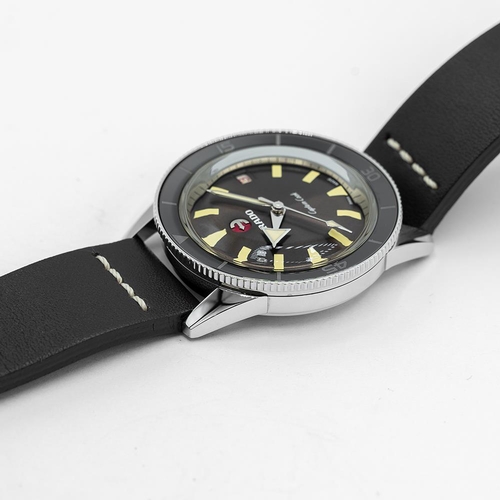 121 - GENTLEMAN'S RADO HYPERCHROME CAPTAIN COOK LIMITED EDITION, R32500305, MAY 2018 BOX AND PAPERS, 37MM ... 
