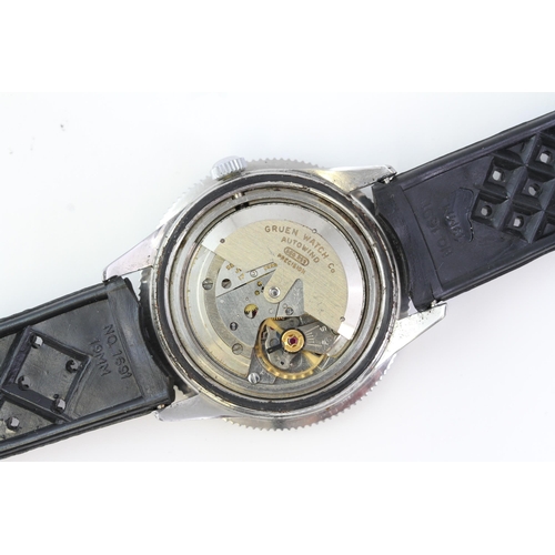 16 - RARE VINTAGE GRUEN OCEAN CHIEF DIVER WATCH 560 RSS CIRCA 1950s, circular black gilt dial with baton ... 