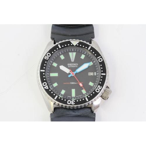 166 - MODIFIED SEIKO SCUBA DIVER AUTOMATIC WRISTWATCH REF 7002, Black dial with baton hour markers and dat... 