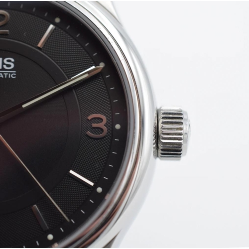 206 - ORIS CLASSIC DATE 7594 WITH BLACK DIAL IN STAINLESS STEEL ON BRACELET CIRCA 2014 CAL. 733 (SELLITA S... 