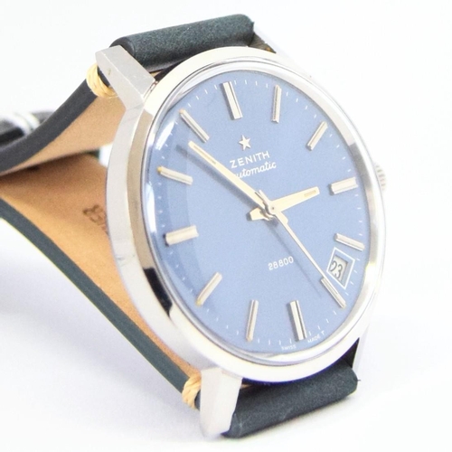 210 - ZENITH AUTOMATIC DATE 28800 MODEL 1209 WITH ORIGINAL METALLIC BLUE DIAL CIRCA 1960S. REFERENCE 1209-... 