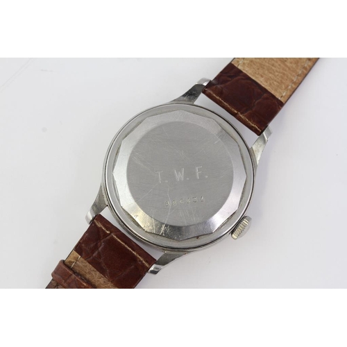 26 - *TO BE SOLD WITHOUT RESERVE* VINTAGE JAEGER LE COULTRE MANUAL WIND, circular cream dial with baton h... 