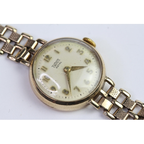 322 - 9CT LADIES TUDOR WRISTWATCH, Cream dial wit Arabic numeral hour markers in a 9ct case with Rolex cro... 