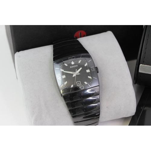 33 - RADO DIASTAR CERAMIC QUARTZ WATCH WITH BOX AND BOOKLET, square black dial with baton hour markers, d... 